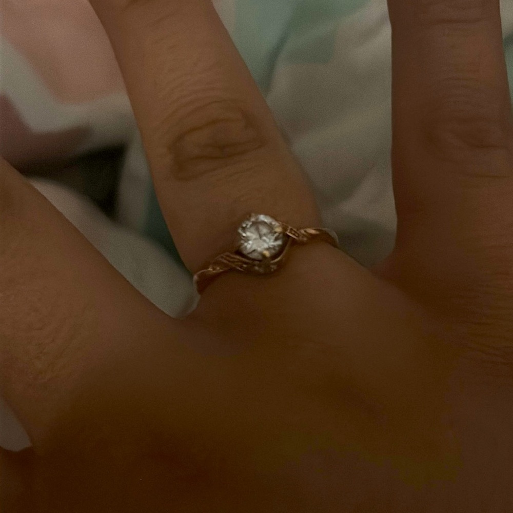 18k Real gold ring size 6